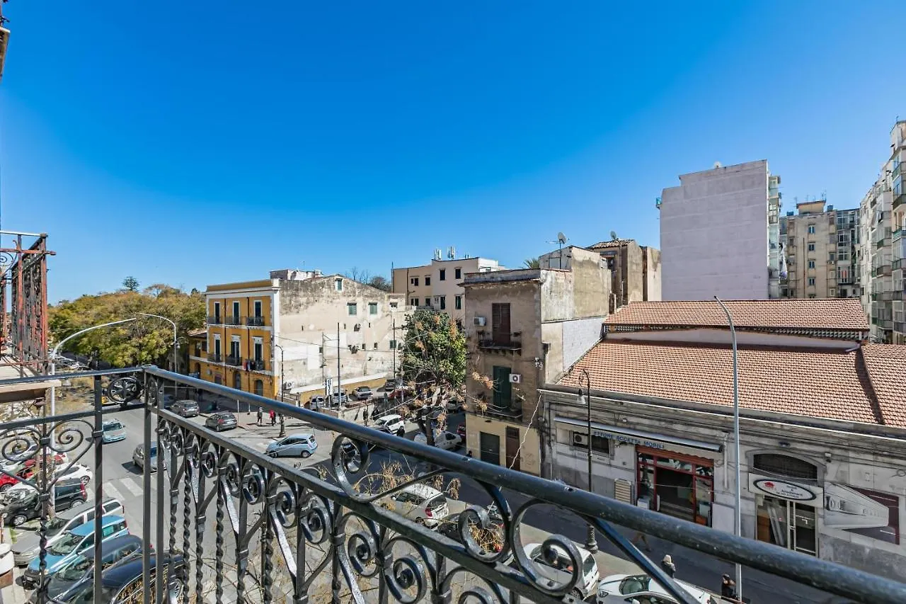 Botanical Gardens And Villa Giulia Lovely Apartments Palermo