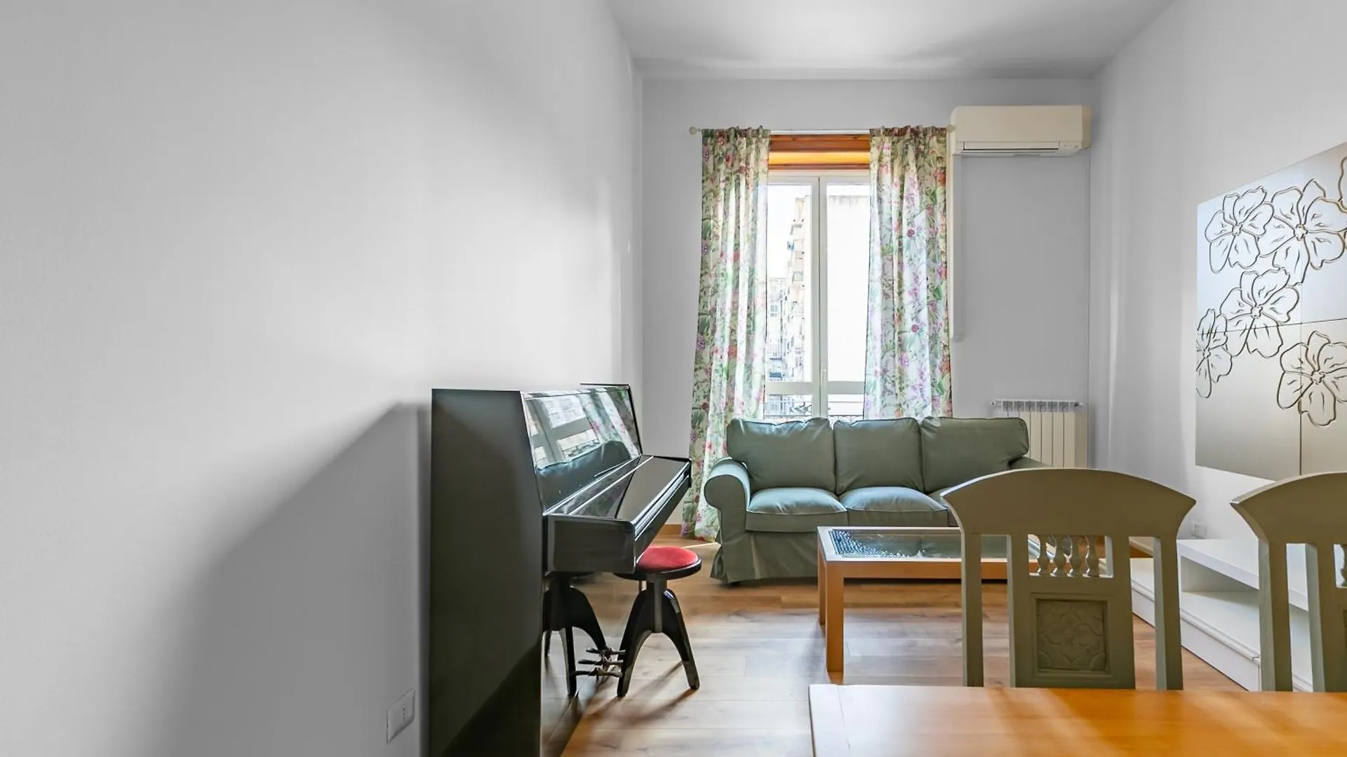 Botanical Gardens And Villa Giulia Lovely Apartments パレルモ イタリア