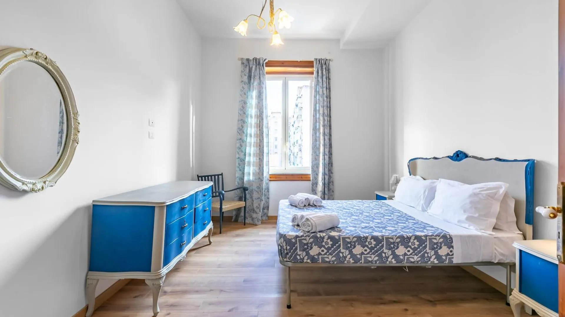 Botanical Gardens And Villa Giulia Lovely Apartments パレルモ 0*,  イタリア